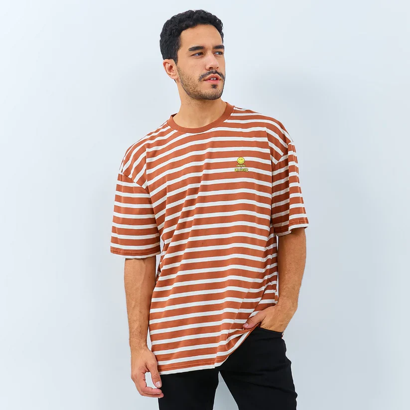 Emba Jeans I Smileyworld - T-Shirt Smiley Oversize Motif Garis Material Single Jersey - Vincent - Image 3