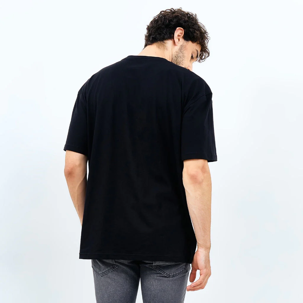 Emba Jeans I Smileyworld - T-Shirt Smiley Oversize Pria Material Single Jersey Warna Hitam - Brownie - Image 3