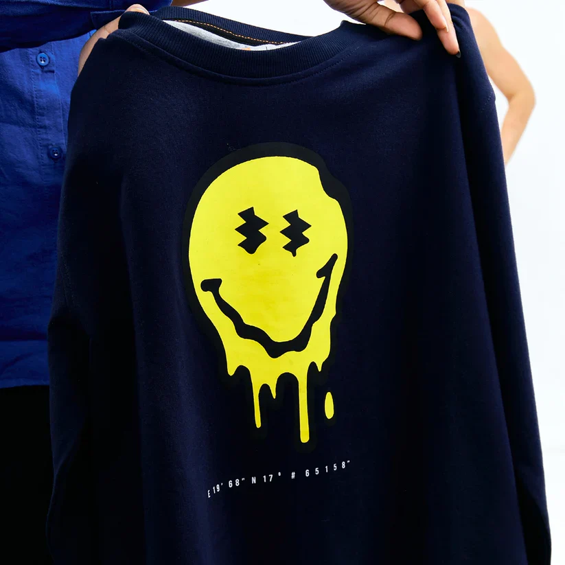 Emba Jeans L Smileyworld - Sweatshirt Smiley Pria Material Baby Terry Warna Navy - Stewart - Image 3