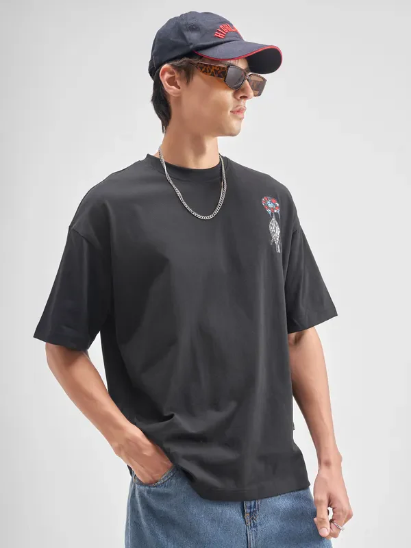 Highlander Men Black SmileyWorld® Printed Round Neck T-Shirt - Image 6