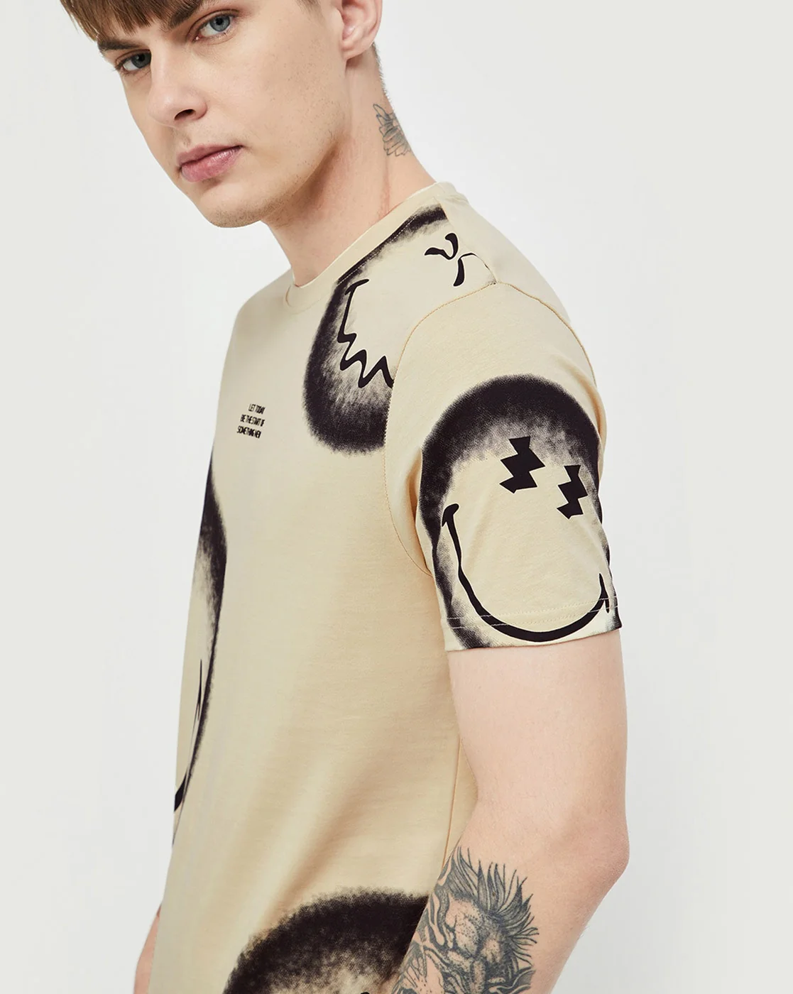 Men Logo Print Regular Fit Crew-Neck T-Shirt - Image 2
