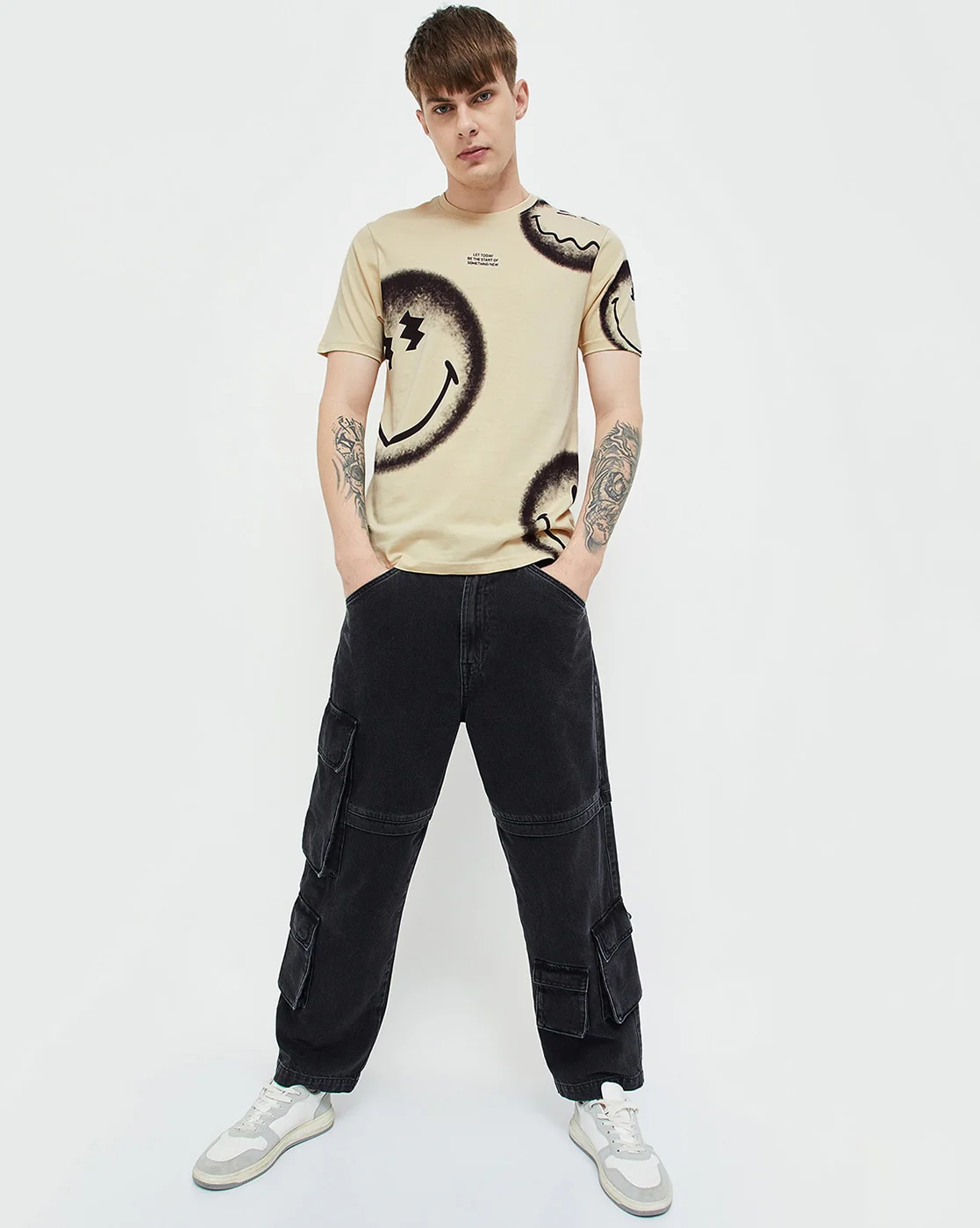 Men Logo Print Regular Fit Crew-Neck T-Shirt - Image 3