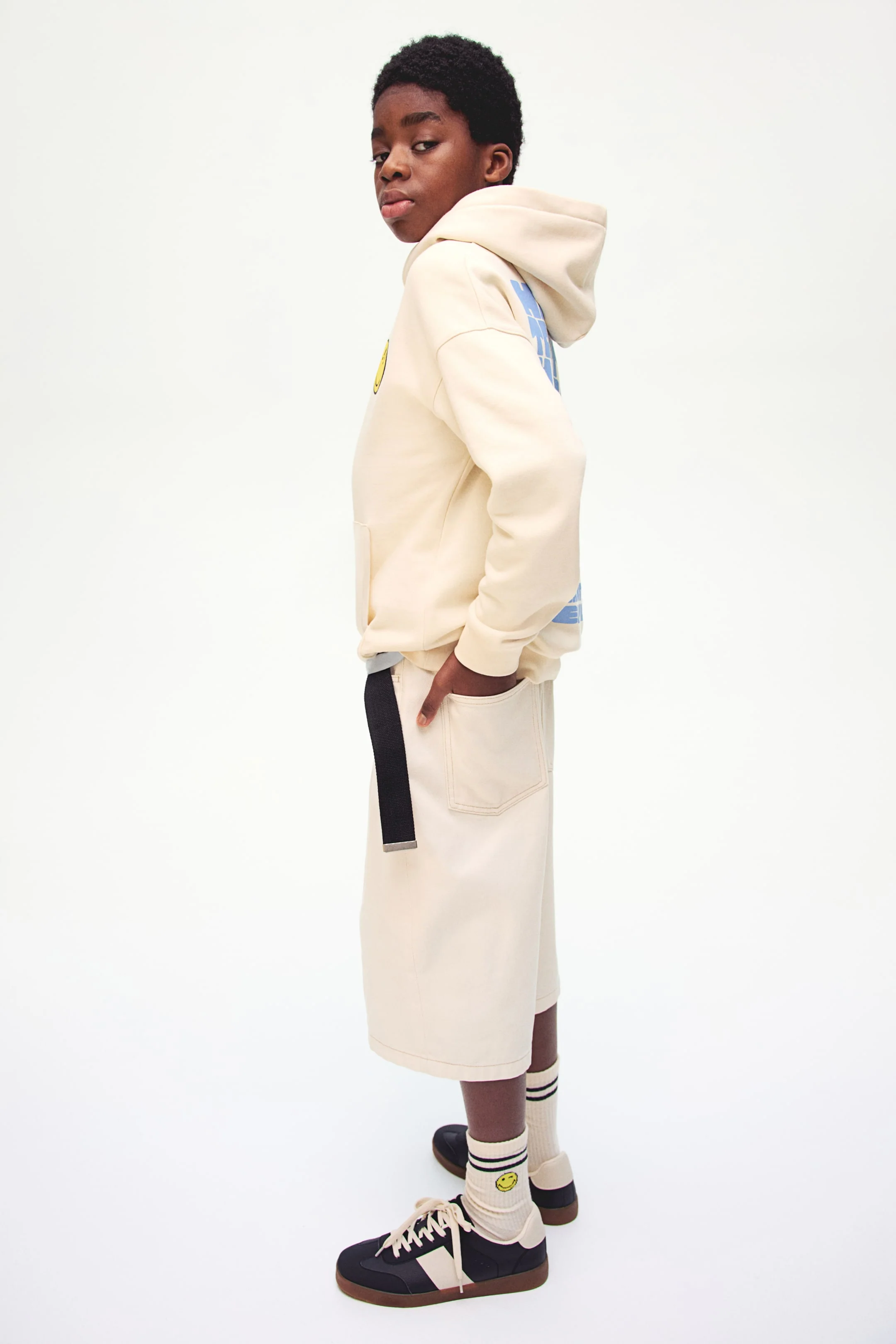 Motif-Detail Hoodie - H&M | SmileyWorld - Image 3