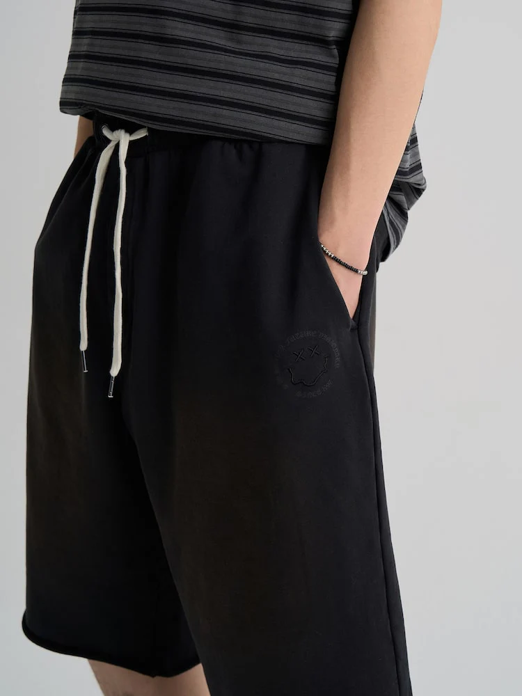 S.W.Smiley Dyed Bermuda Fit Sweatpants - Black - Image 4