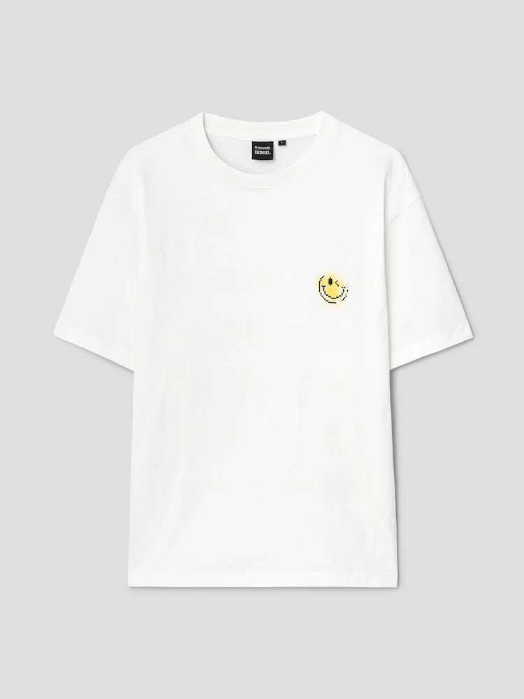 S.W.Smiley Graphic Short Sleeve Tee - White - Image 7