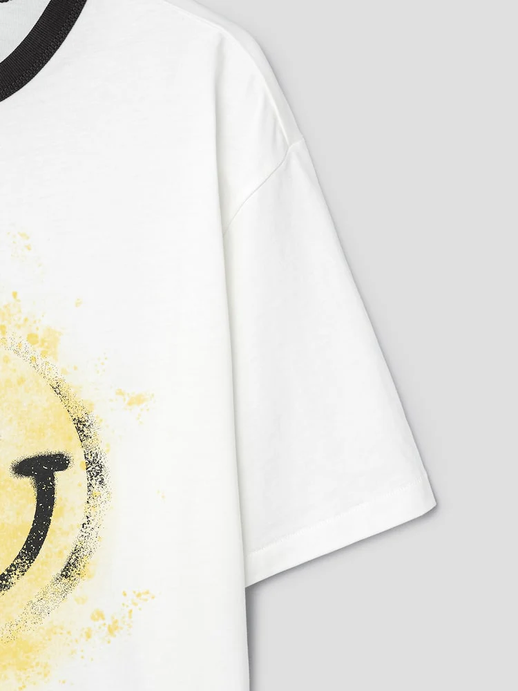 S.W.Smiley Signature Graphic Short Sleeve Tee - White - Image 11