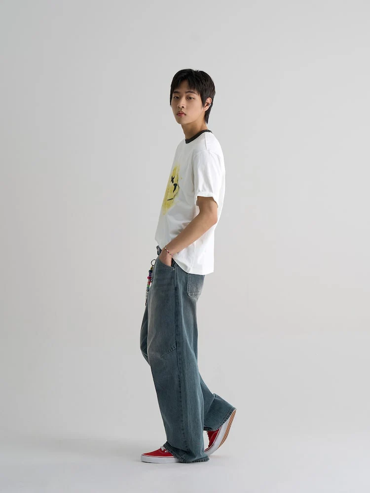 S.W.Smiley Signature Graphic Short Sleeve Tee - White - Image 3
