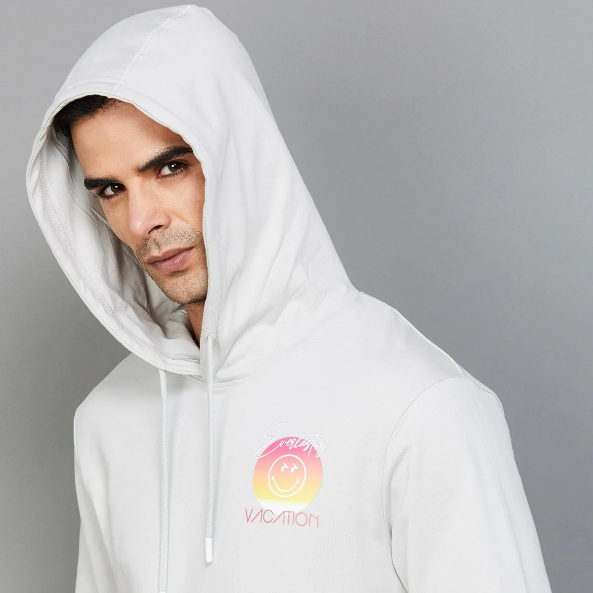 Smiley Men Graphic Printed Hooded Sweatshirt - Image 4