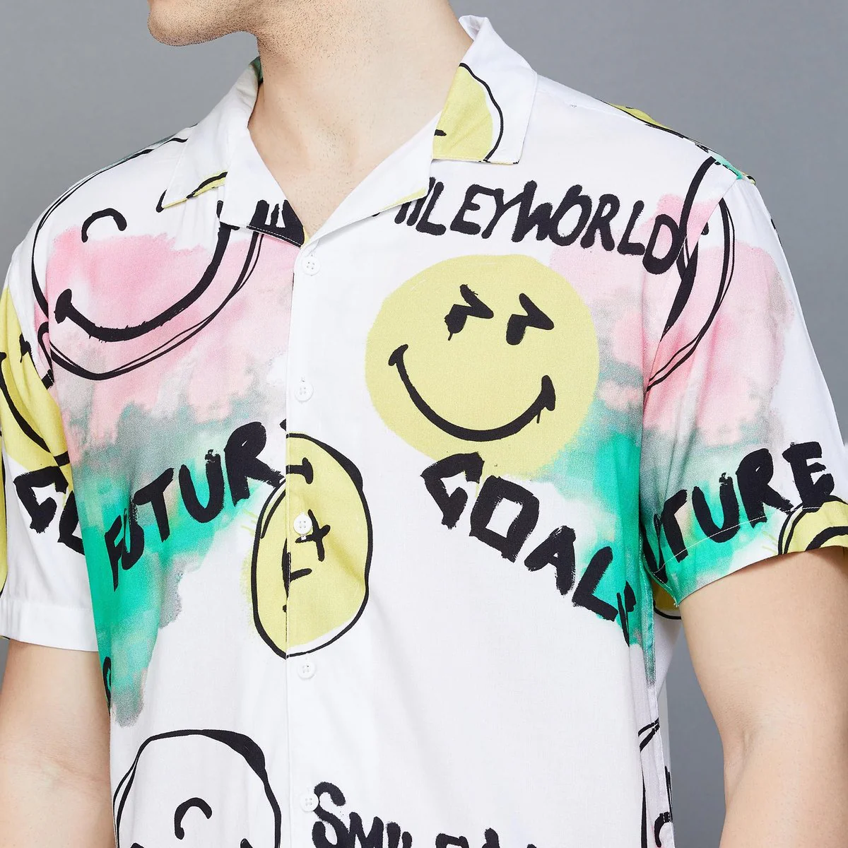 Smiley Men Printed Short Sleeves Slim Fit Casual Shirt - Image 4