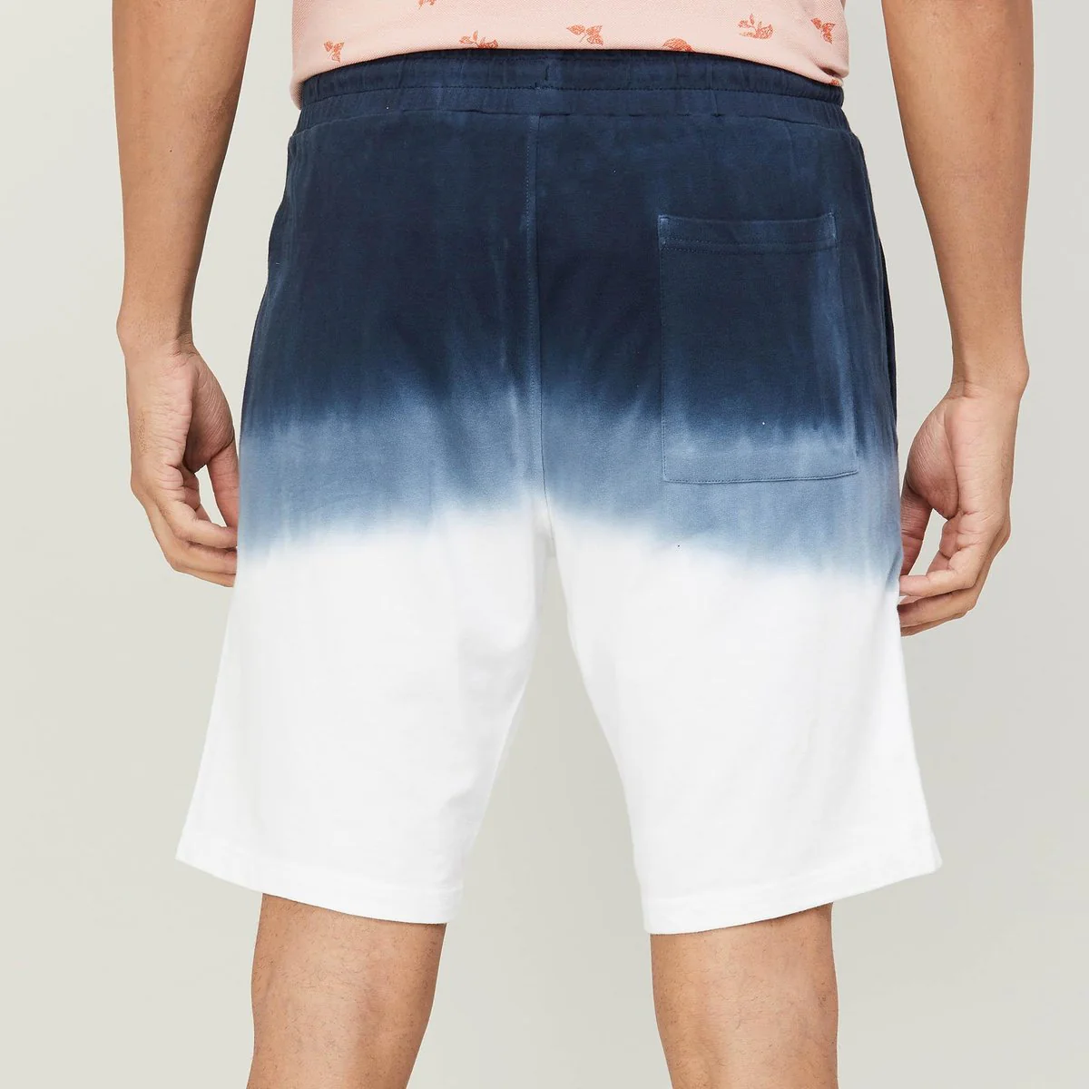 SMILEY Men Tie-Dye Print Shorts With Drawstring - Image 5