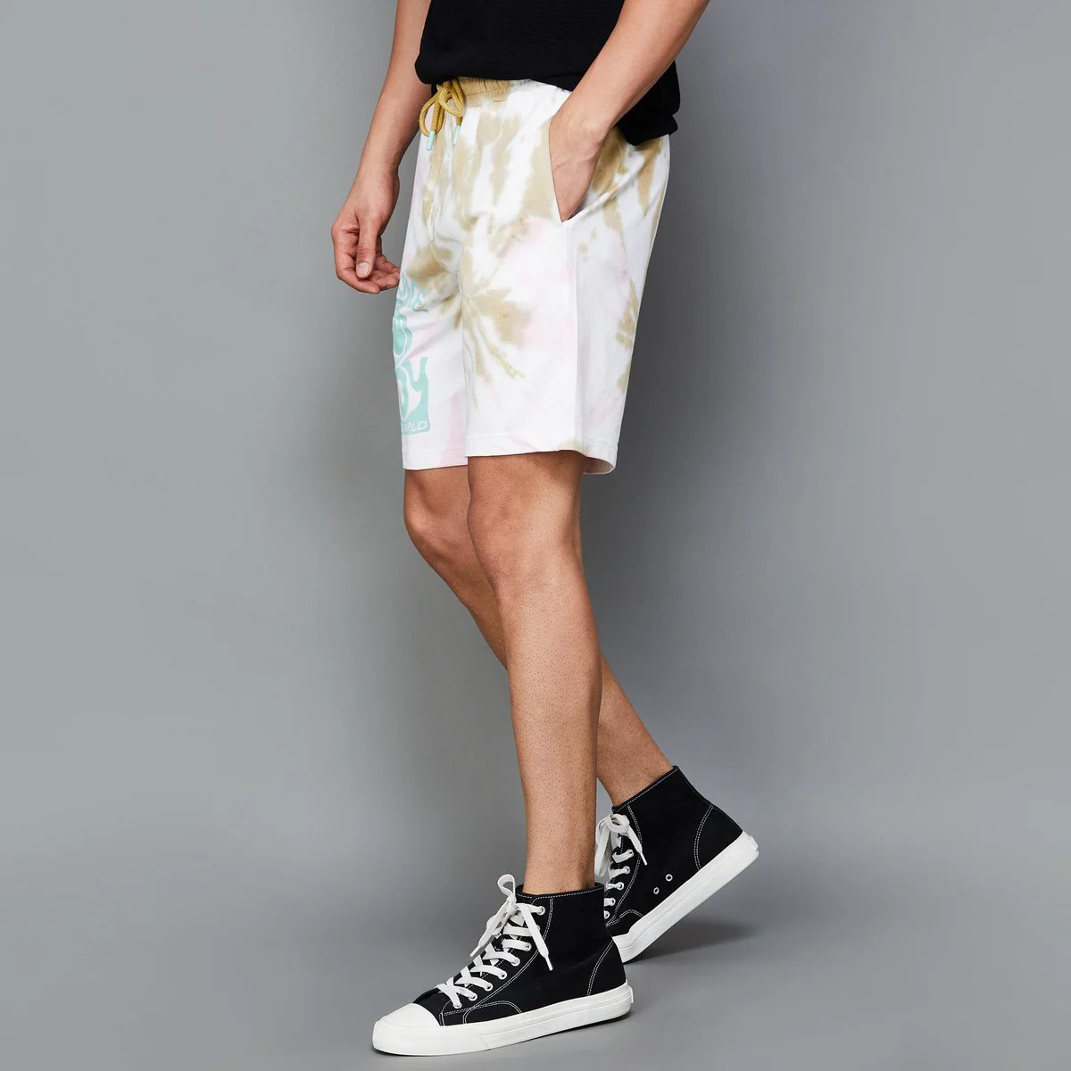 SMILEY Men Tie-Dye Printed Elasticated Casual Shorts - Image 3