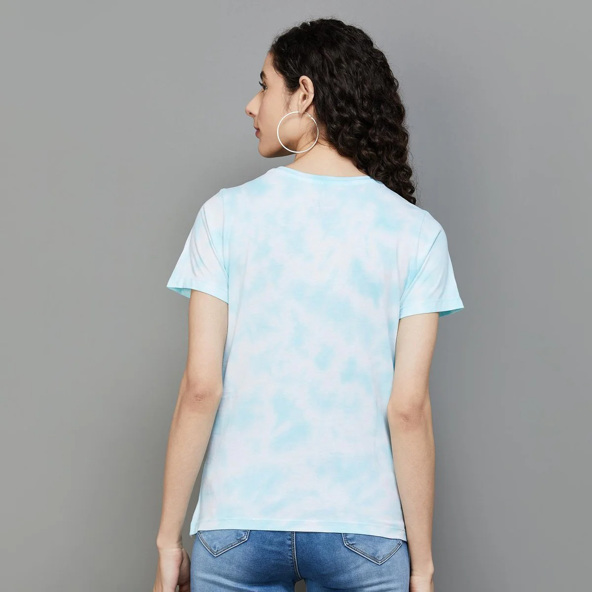 Smiley Women Graphic Print Round Neck T-Shirt - Image 5