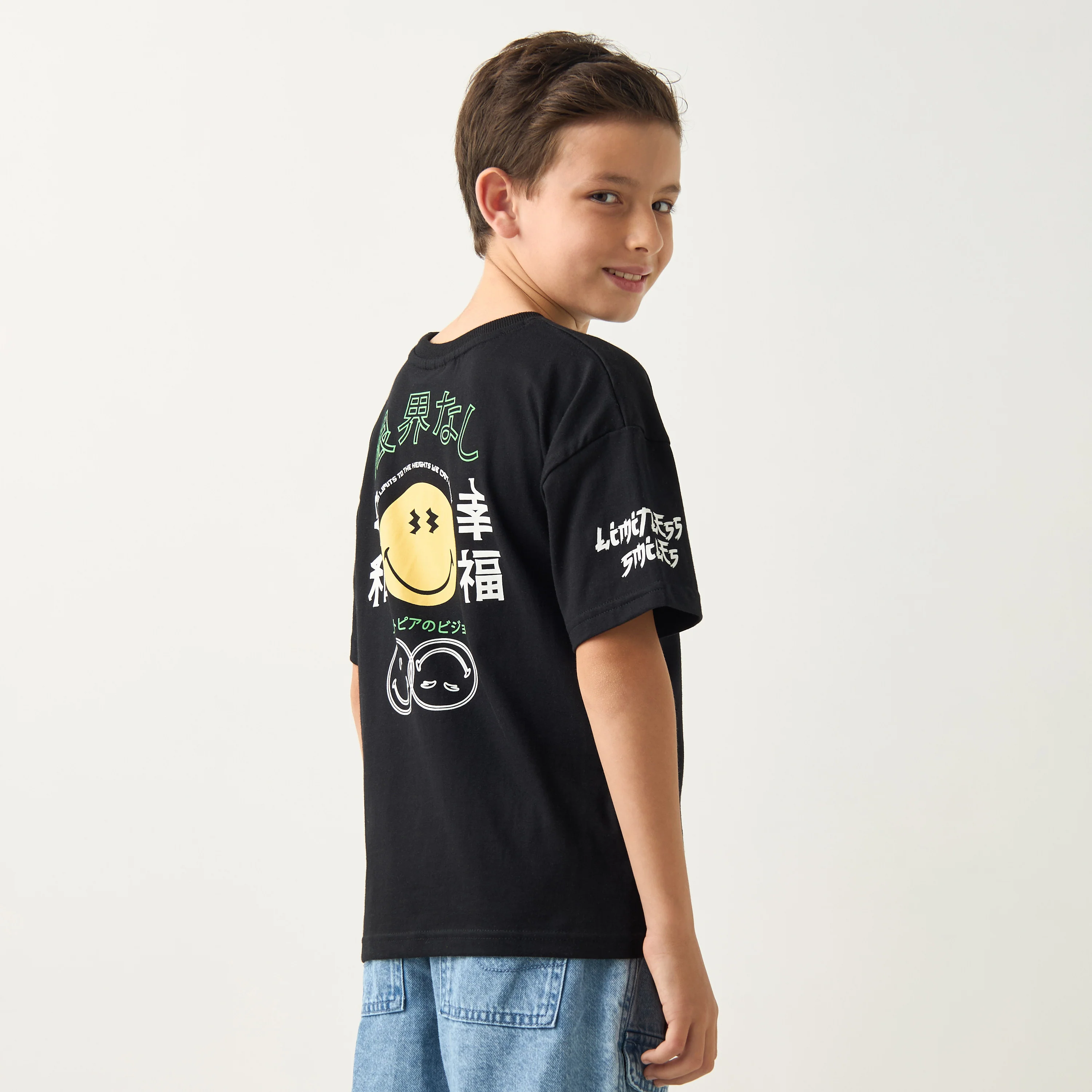Smiley World Graphic Print T-shirt with Short Sleeves and Crew Neck - Image 3