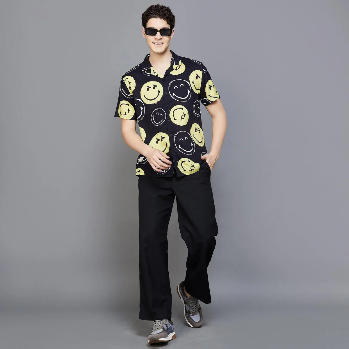 SmileyWorld Men Printed Regular Fit Casual Shirt - Image 2