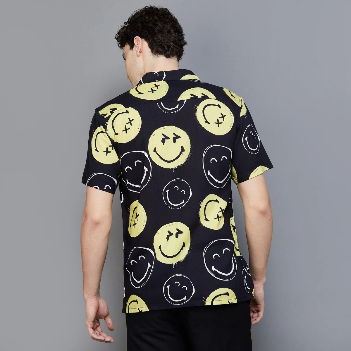 SmileyWorld Men Printed Regular Fit Casual Shirt - Image 5