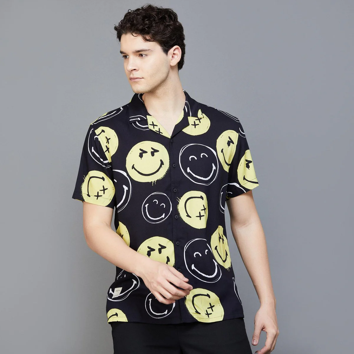 SmileyWorld Men Printed Regular Fit Casual Shirt - Image 7