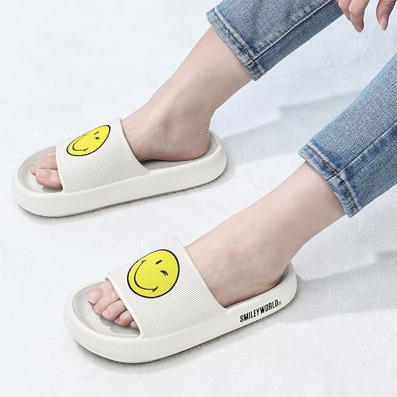 SmileyWorld Bathing Slides White - Image 7