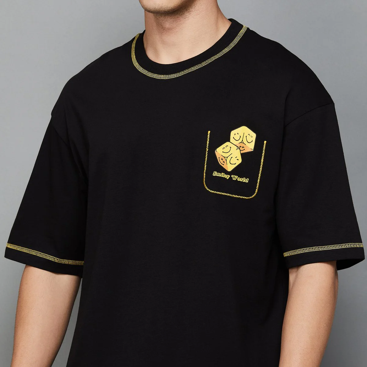 SmileyWorld Goodtimes Men Graphic Print T-Shirt - Image 5