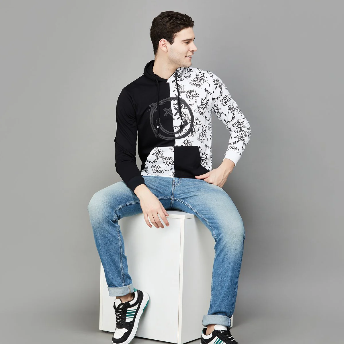 SmileyWorld Men Colourblocked Hooded Sweatshirt - Image 2