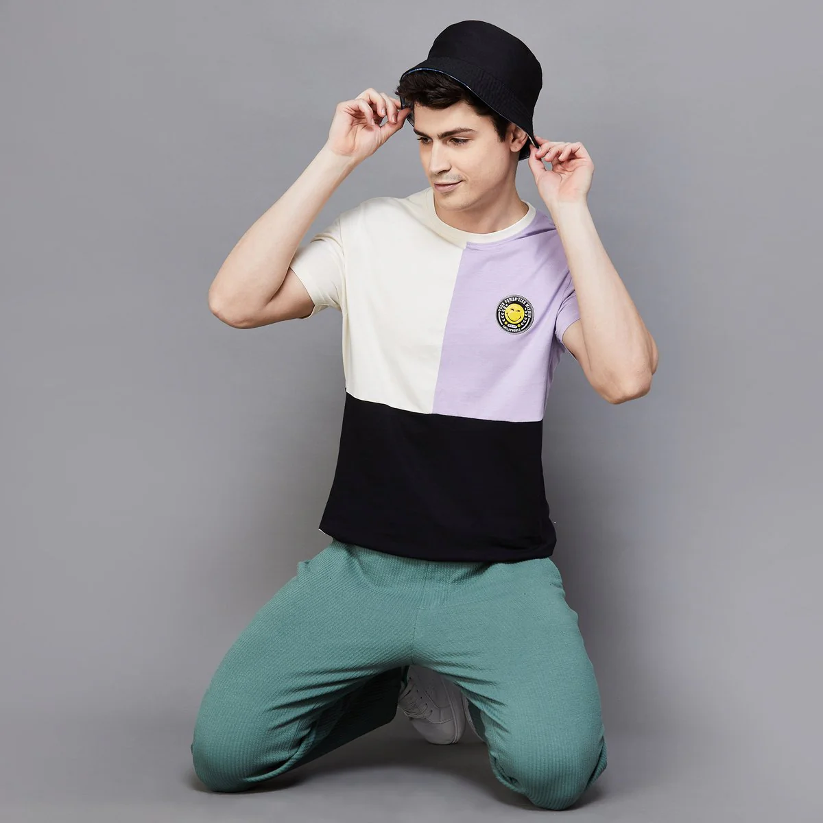 SmileyWorld Men Colourblocked Regular Fit T-Shirt - Image 2