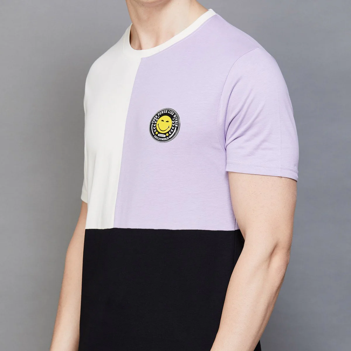 SmileyWorld Men Colourblocked Regular Fit T-Shirt - Image 5