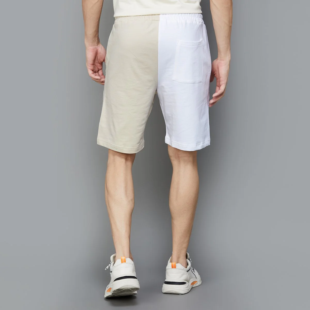 SmileyWorld Men Colourblocked Shorts - Image 3