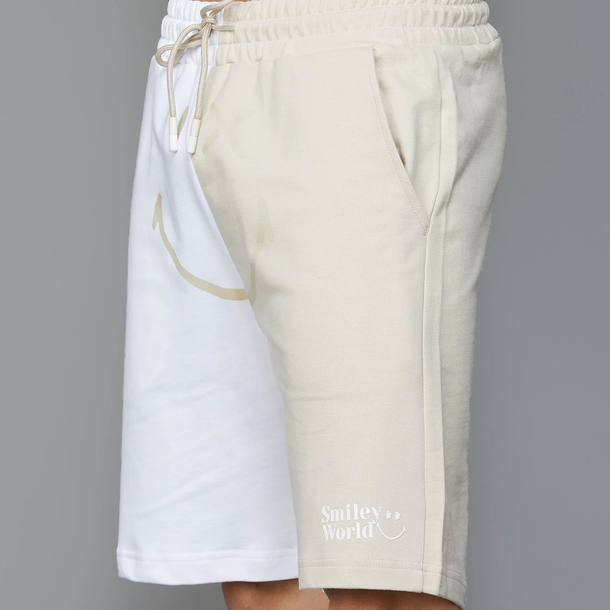 SmileyWorld Men Colourblocked Shorts - Image 6