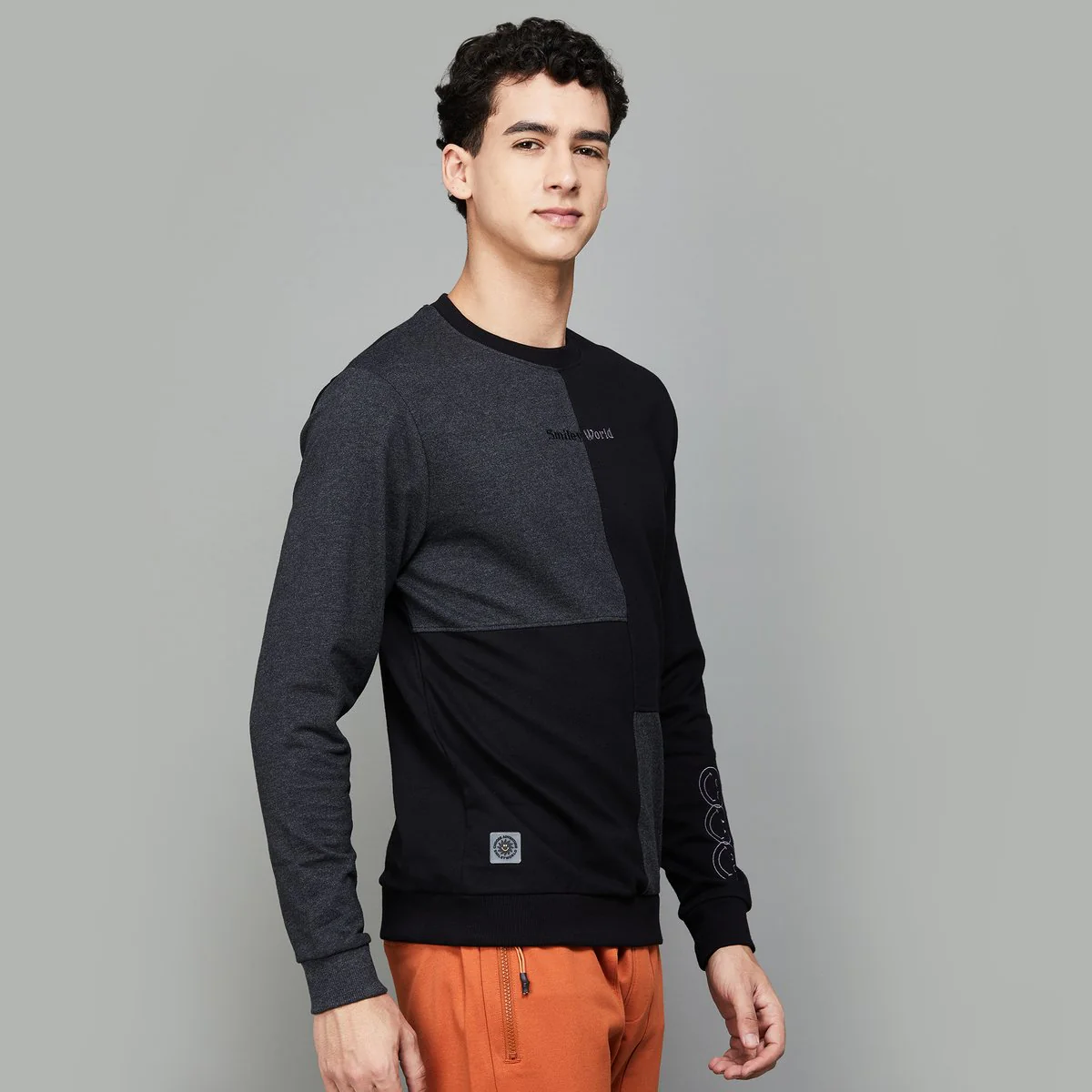 SmileyWorld Men Colourblocked Sweatshirt - Image 3