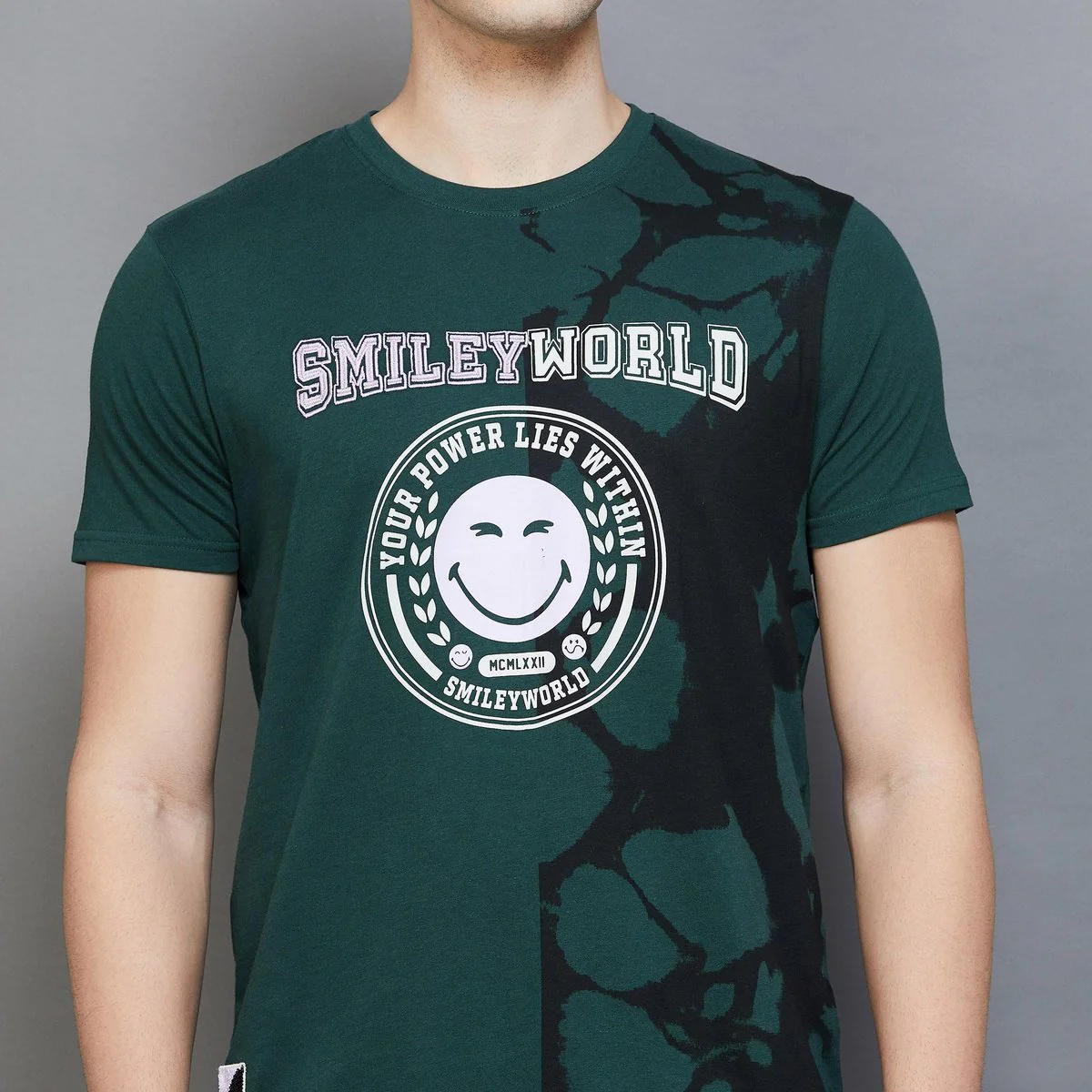 SmileyWorld Men Graphic Print Slim Fit T-Shirt - Image 5