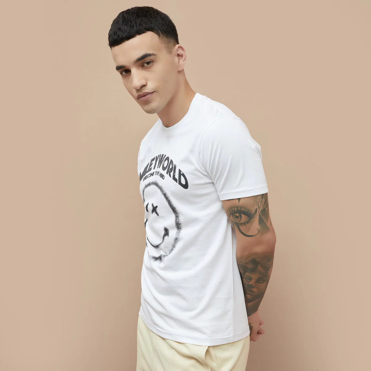 SmileyWorld Men Graphic Print T-Shirt - Image 5