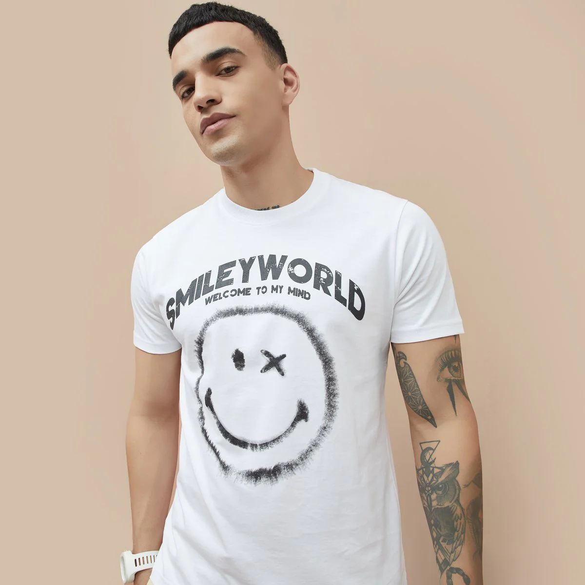 SmileyWorld Men Graphic Print T-Shirt - Image 8