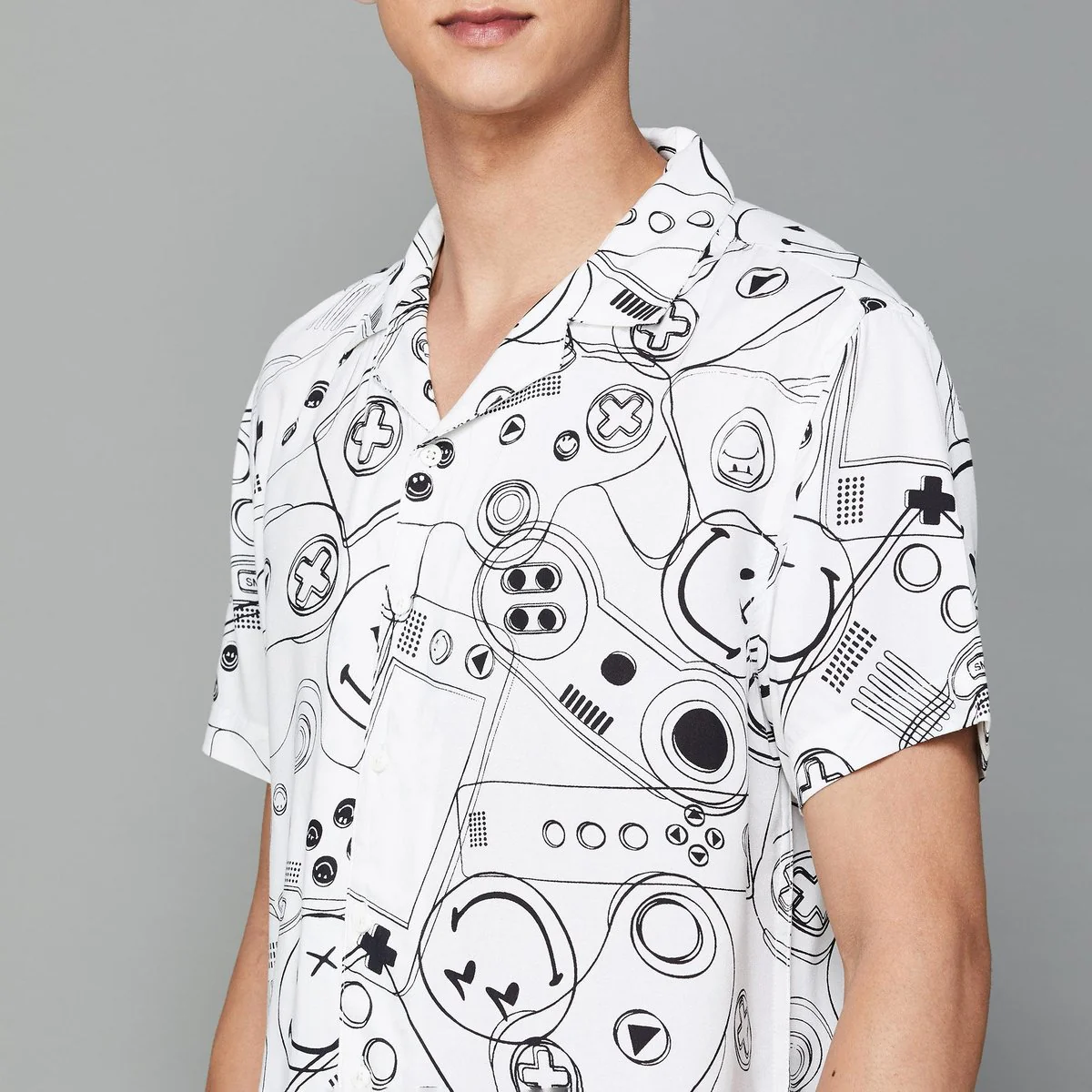 SmileyWorld Men Graphic Printed Regular Fit Shirt - Image 4