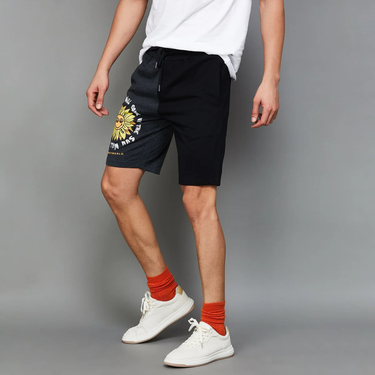 SmileyWorld Men Graphic Printed Slim Fit Shorts - Image 2