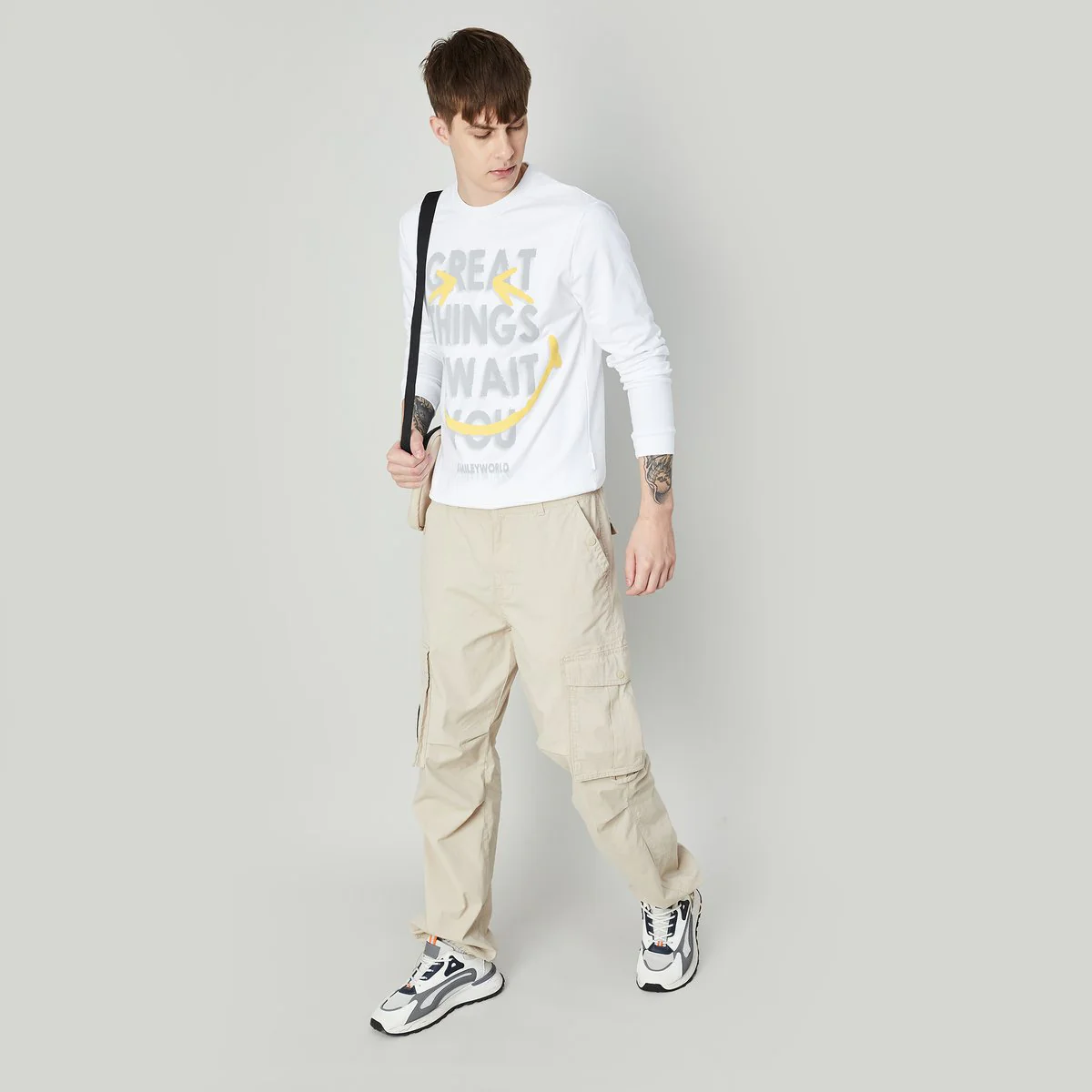 SmileyWorld Men Graphic Printed Sweatshirt - Image 3