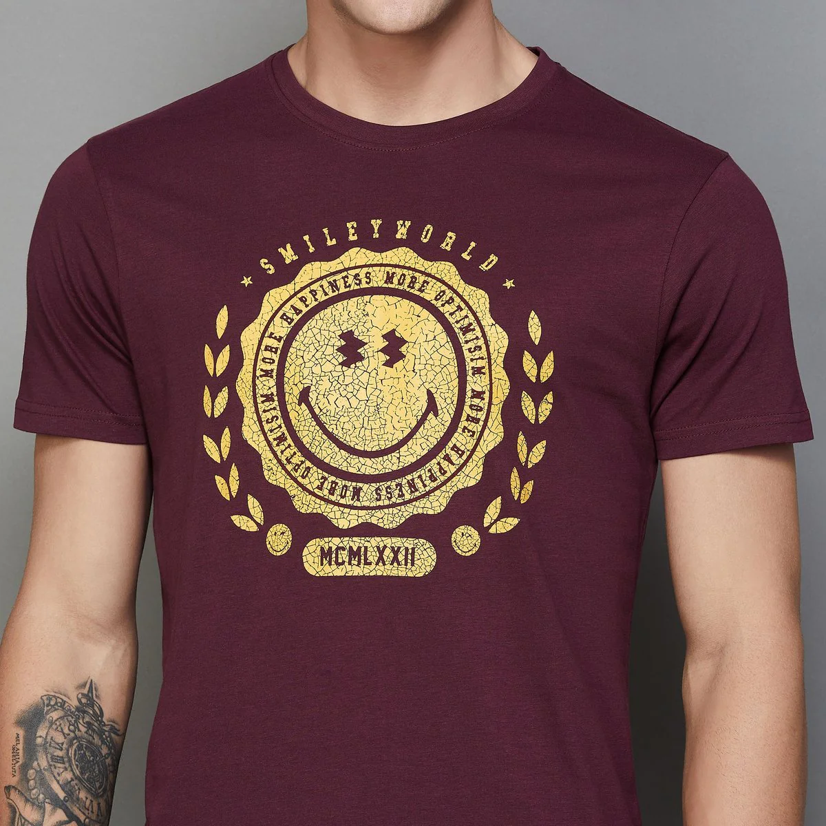 SmileyWorld Men Graphic Printed T-Shirt - Image 5