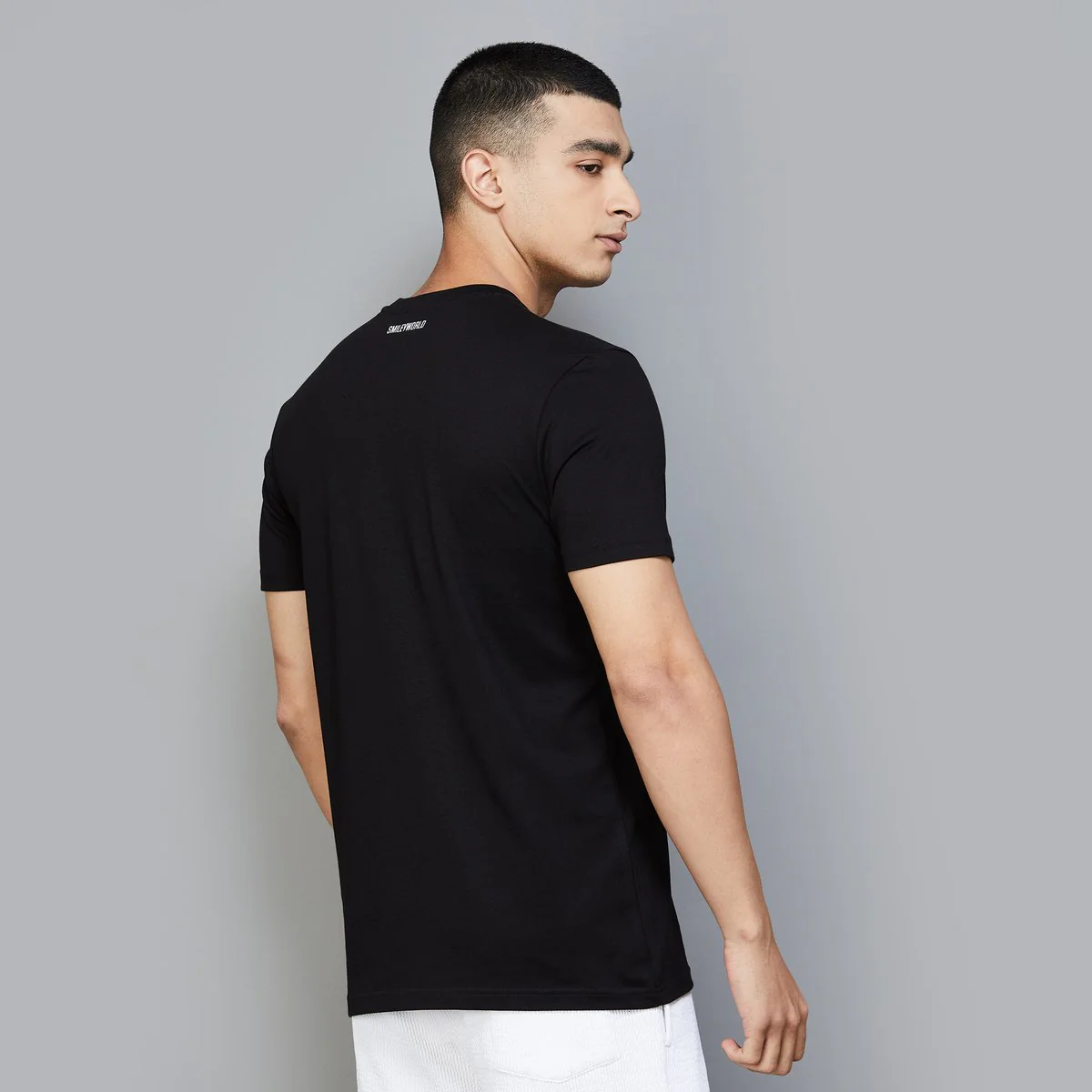 SmileyWorld Men Graphic Printed T-Shirt - Image 5