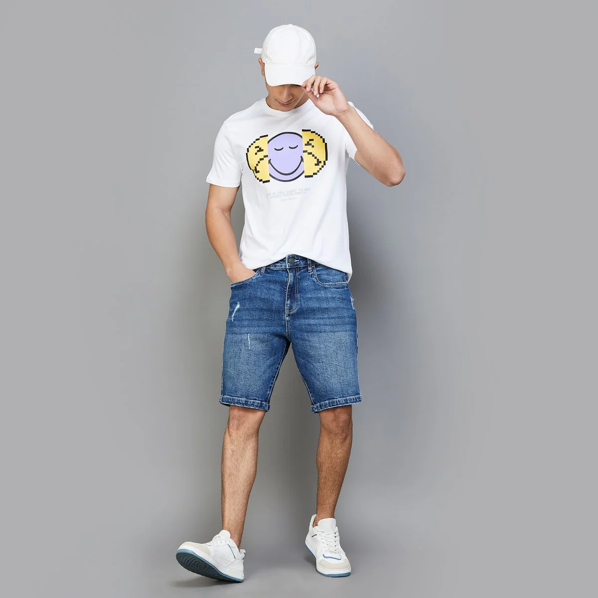 SmileyWorld Men Graphic Printed T-Shirt - Image 2