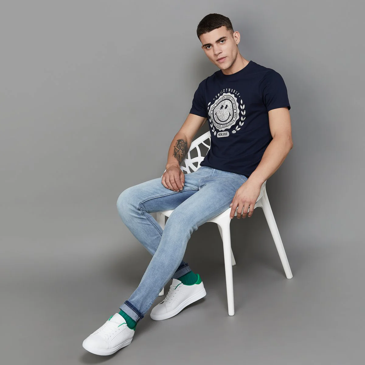 SmileyWorld Men Graphic Printed T-Shirt - Image 4