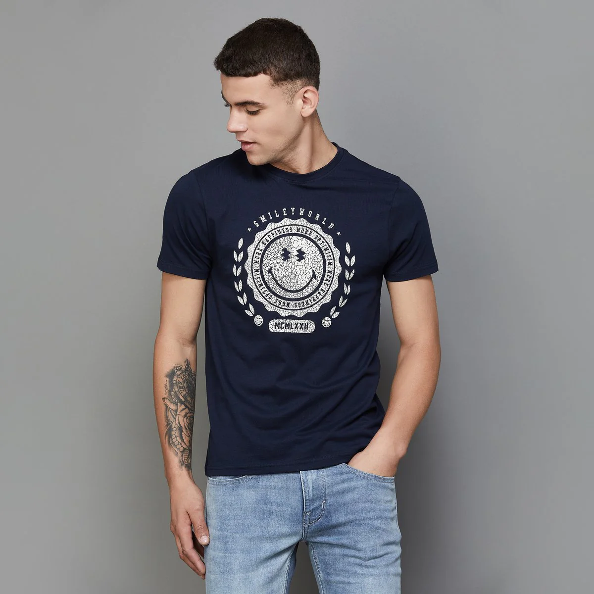 SmileyWorld Men Graphic Printed T-Shirt - Image 5