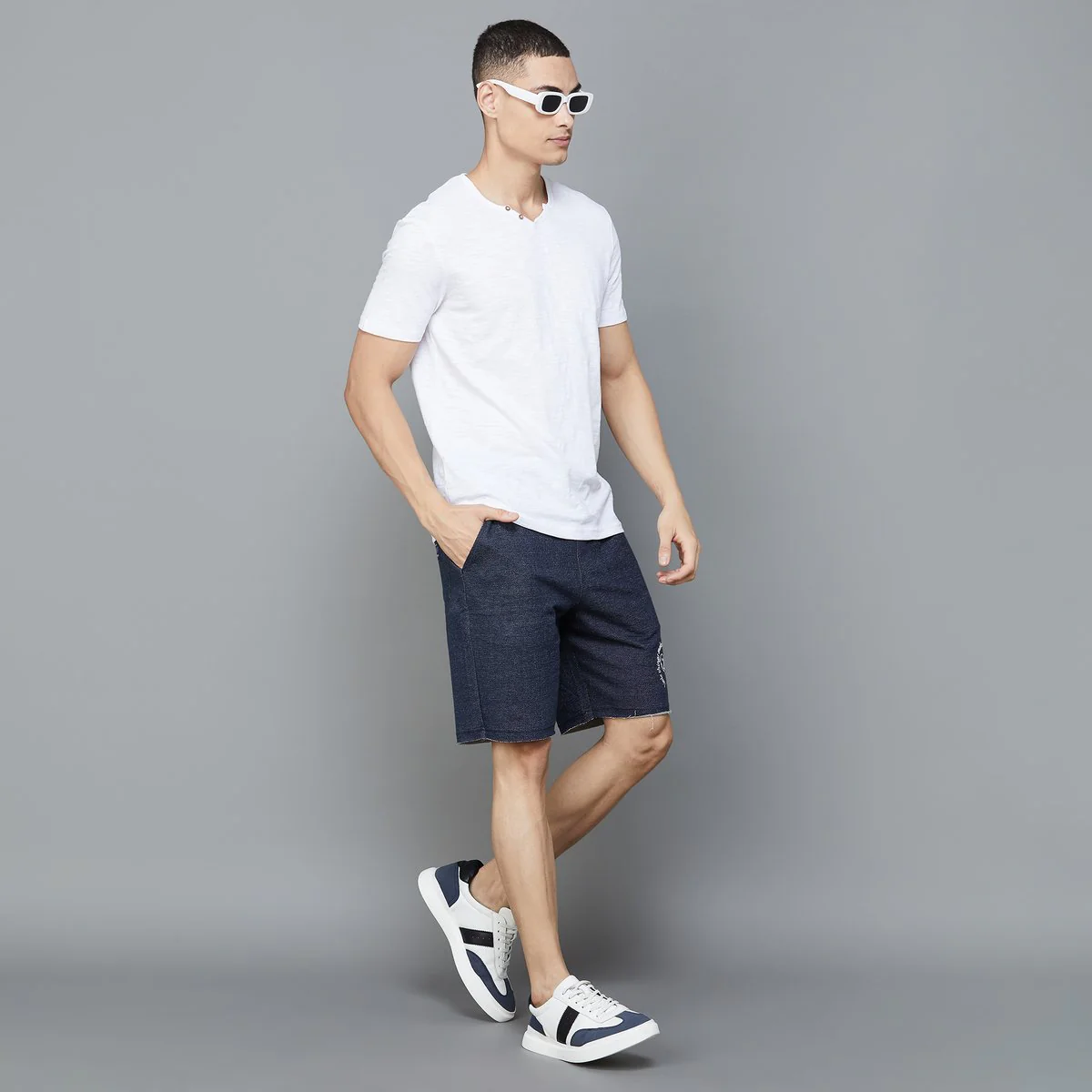 SmileyWorld Men Logo Printed Shorts - Image 2