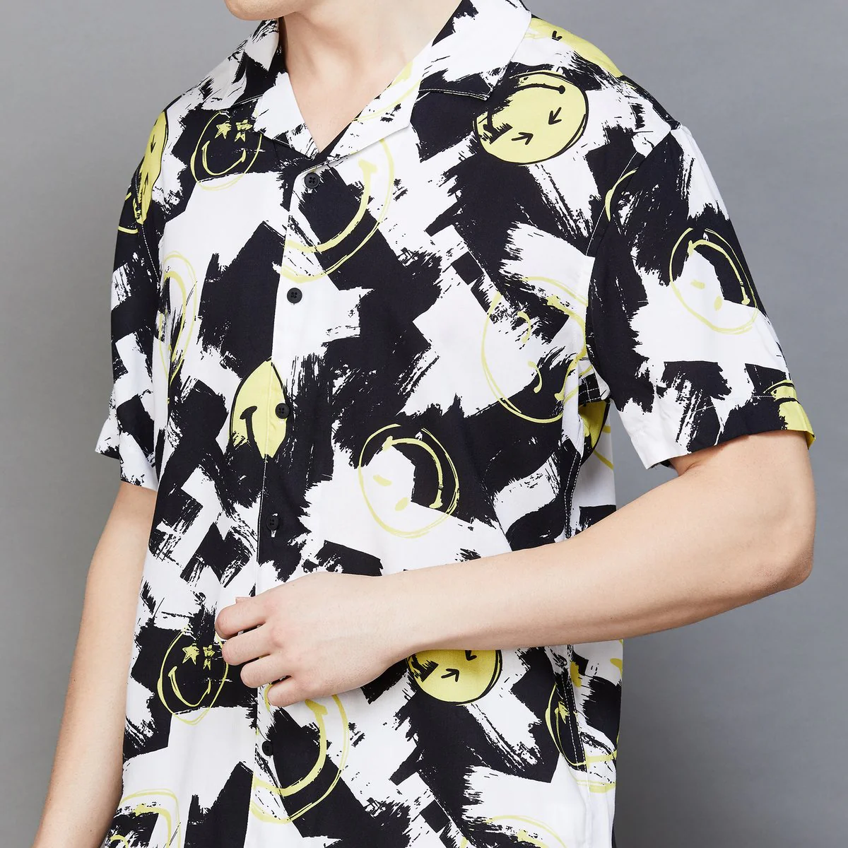 SmileyWorld Men Printed Casual Shirt - Image 2