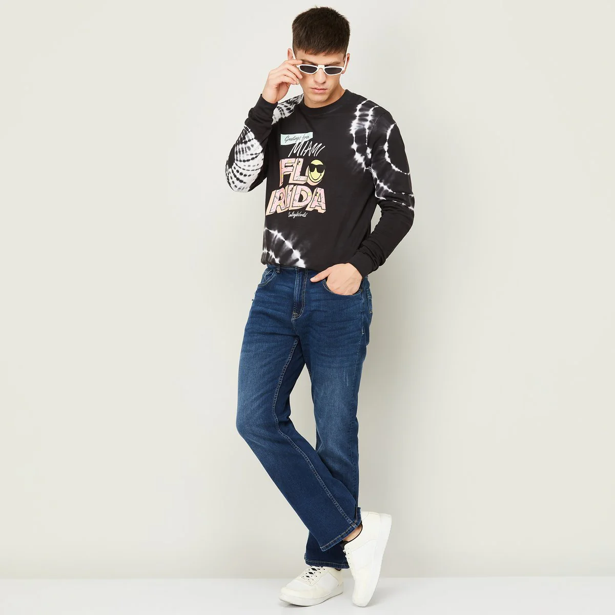 SmileyWorld Men Printed Crew Neck Sweatshirt - Image 2