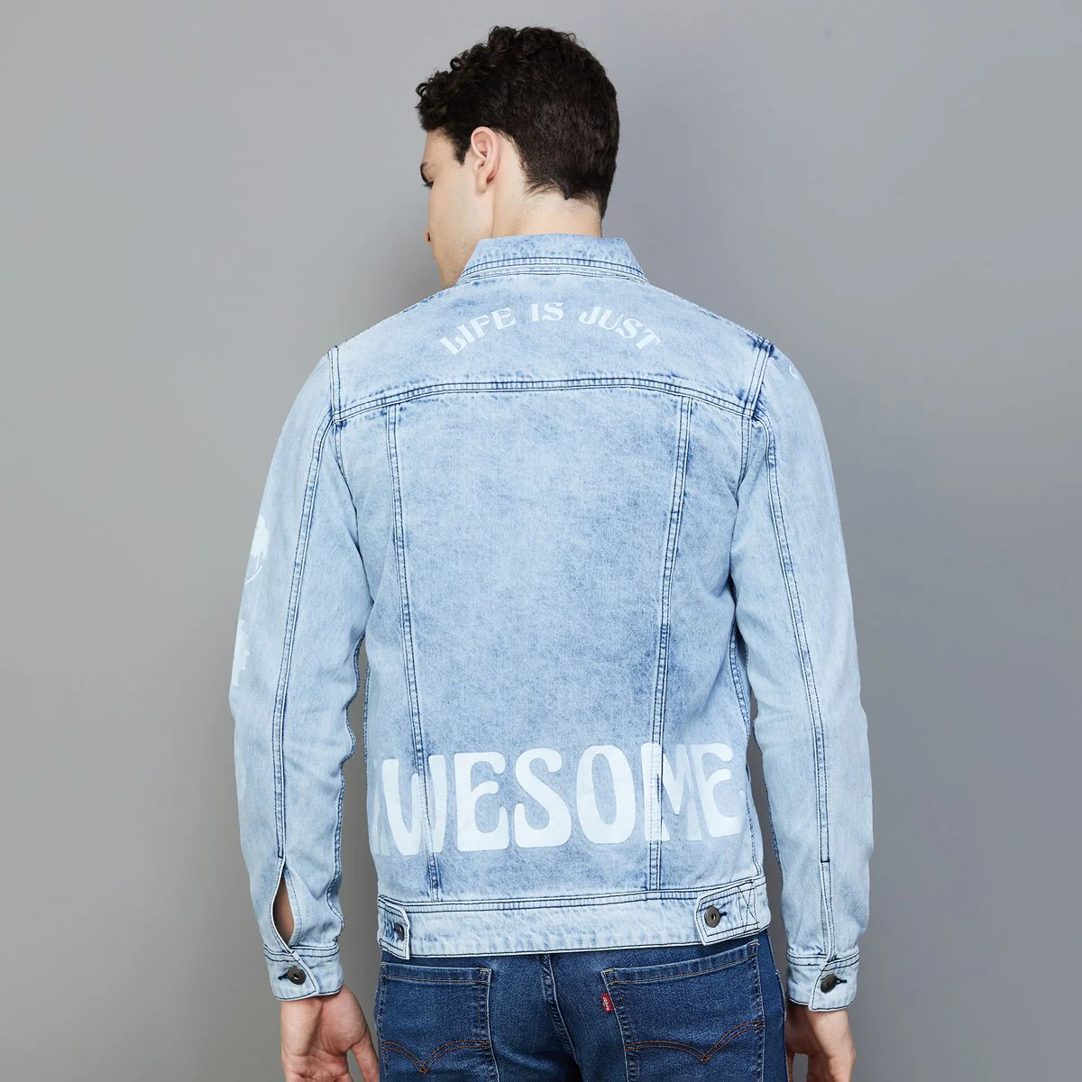 SmileyWorld Men Printed Denim Jacket - Image 5