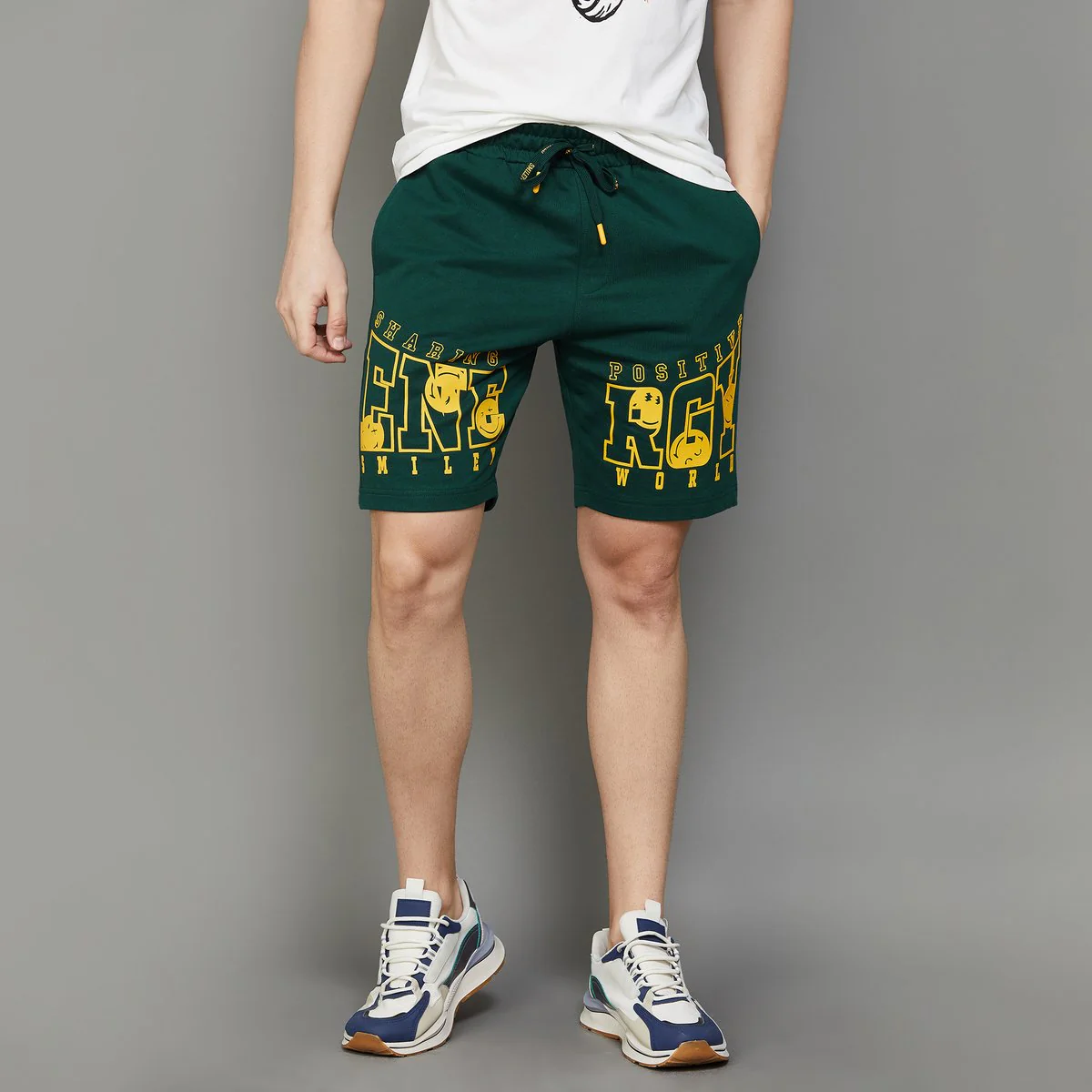 SmileyWorld Men Printed Elasticated Casual Shorts - Image 6