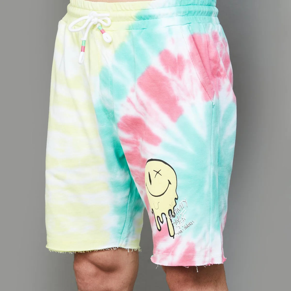 SmileyWorld Men Printed Elasticated Shorts - Image 4