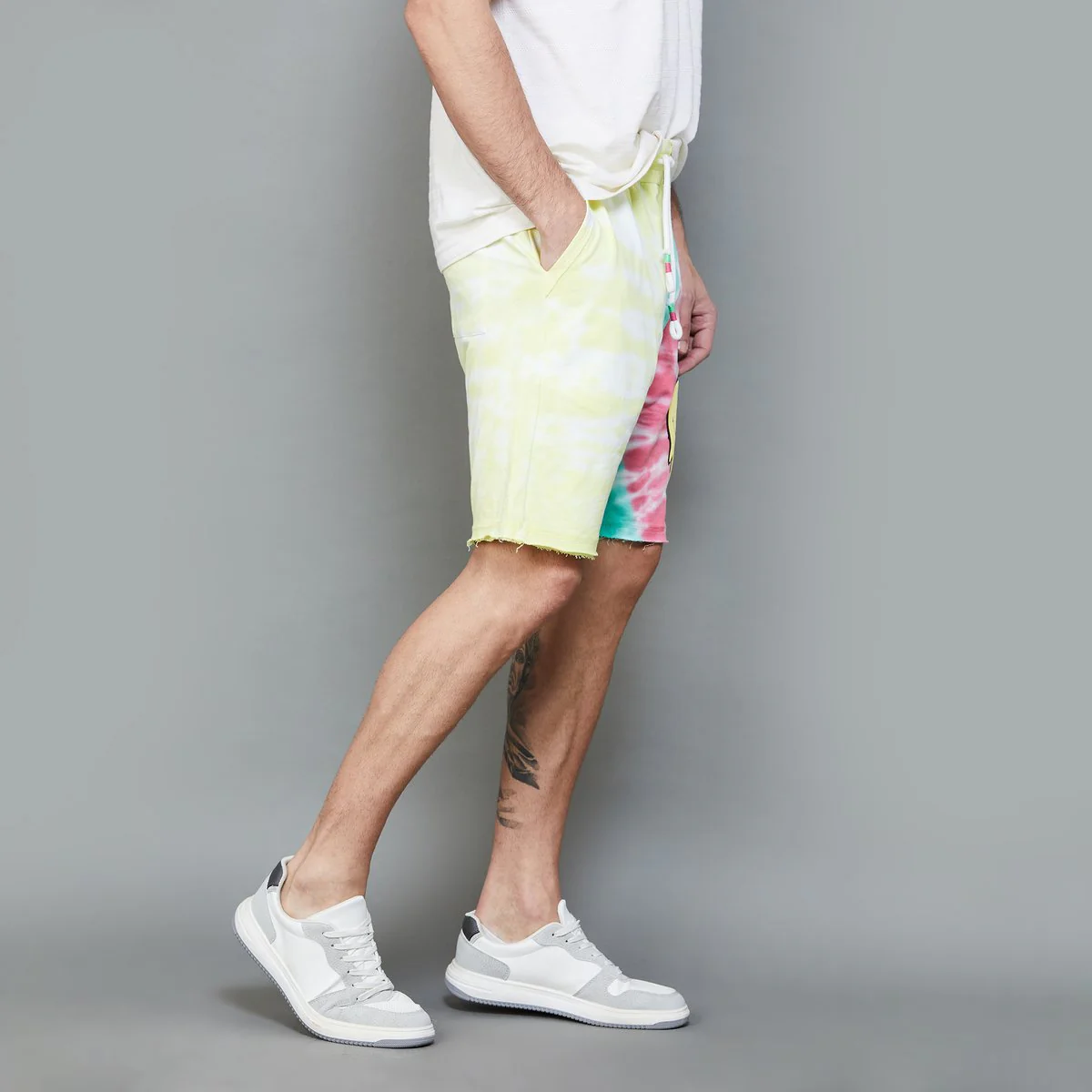 SmileyWorld Men Printed Elasticated Shorts - Image 6