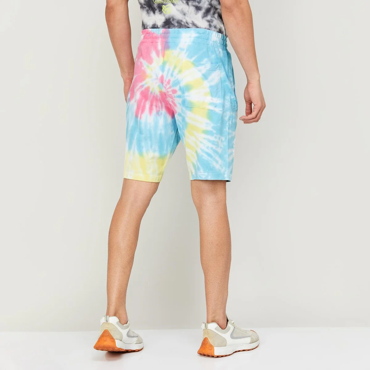 SmileyWorld Men Printed Elasticated Shorts - Image 6