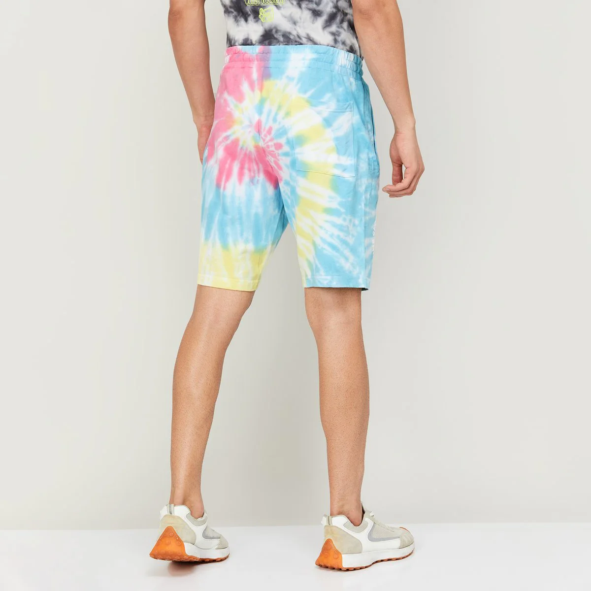 SmileyWorld Men Printed Elasticated Shorts - Image 3