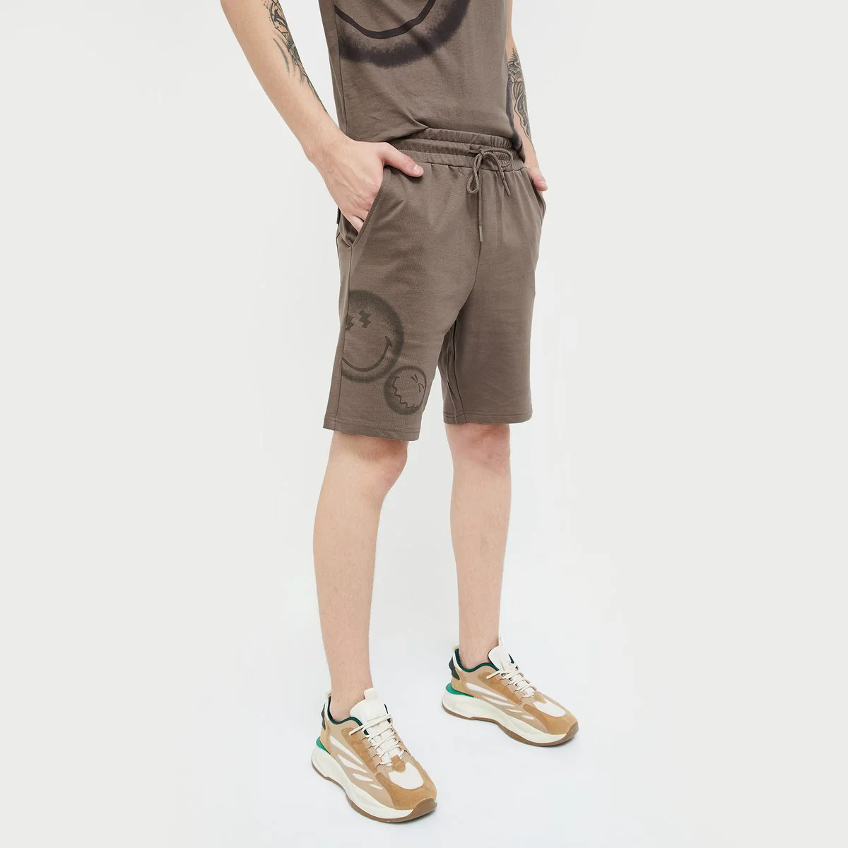 SmileyWorld Men Printed Elasticated Shorts - Image 5