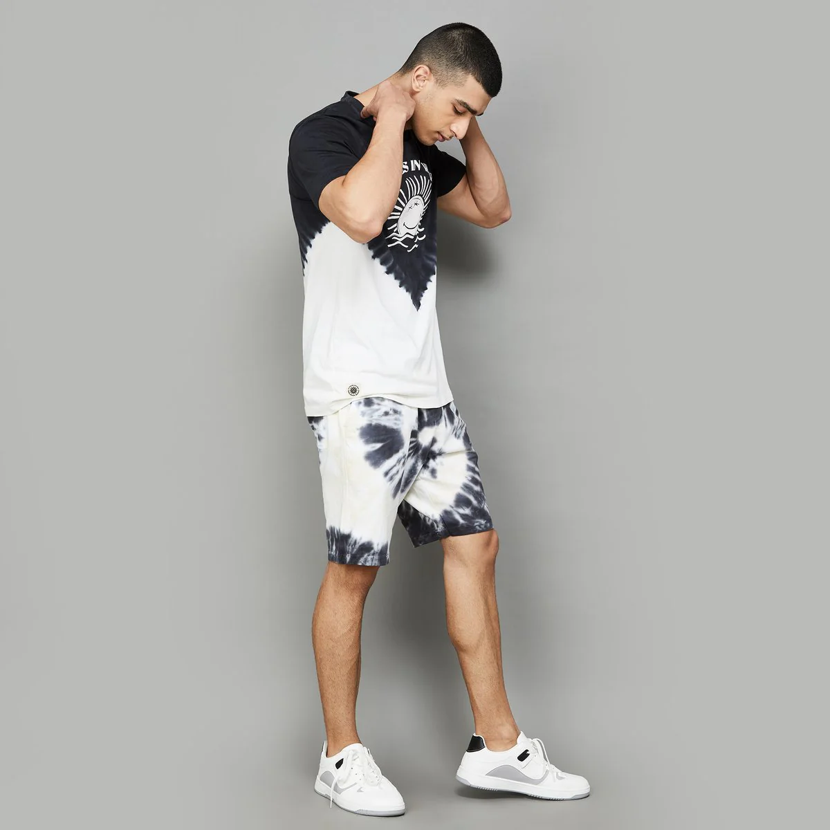 SmileyWorld Men Printed Elasticated Shorts - Image 2